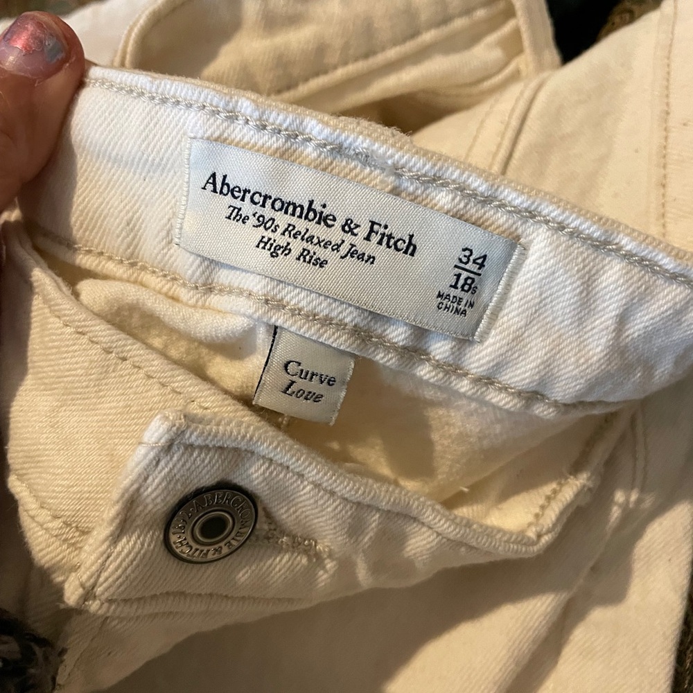 Abercrombie & Fitch High Rise white jeans 90’s relaxed 34 18R cotton pants (NWT) - Picture 3 of 5